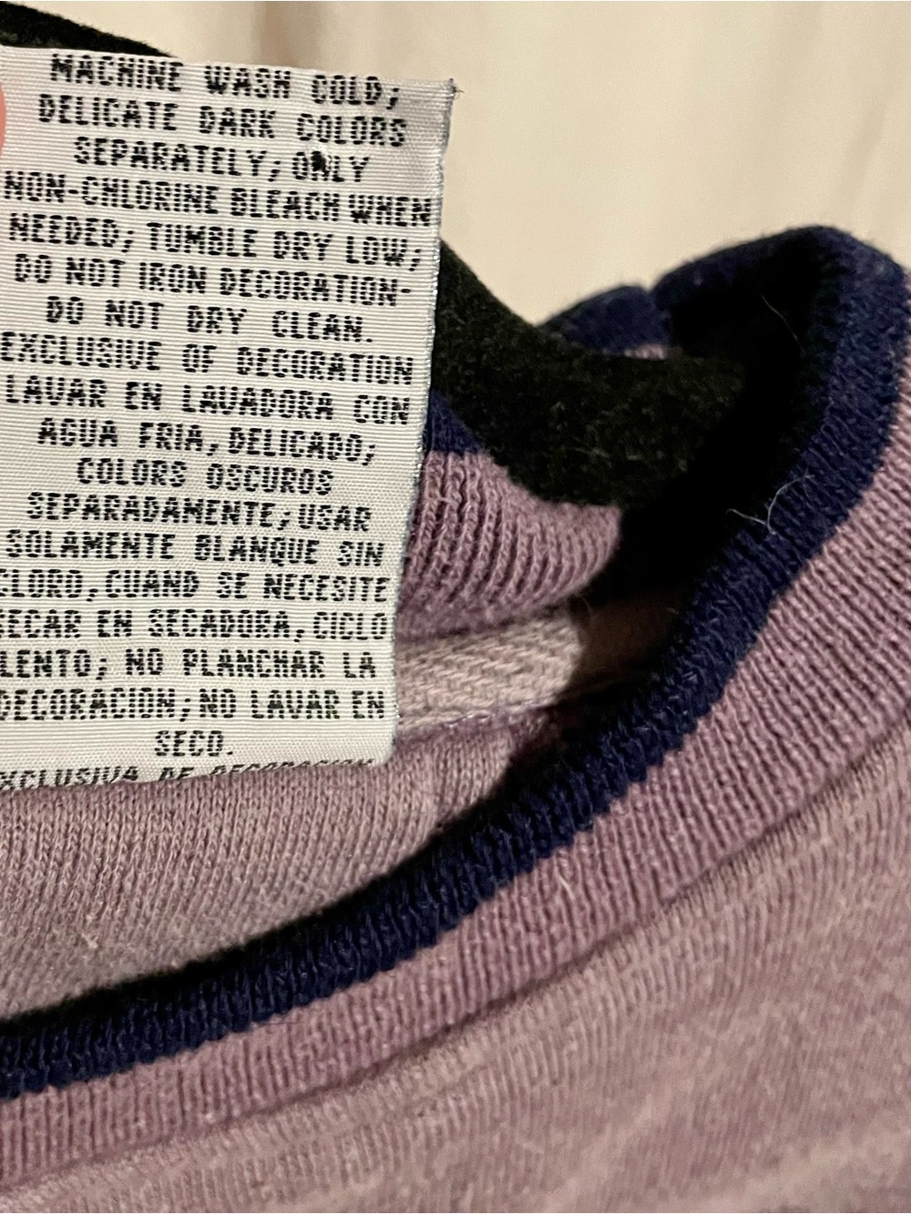 Women’s XL 90s Vintage Disney Mickey Classic Legend Lavender Crewneck Sweatshirt - Picture 5 of 7